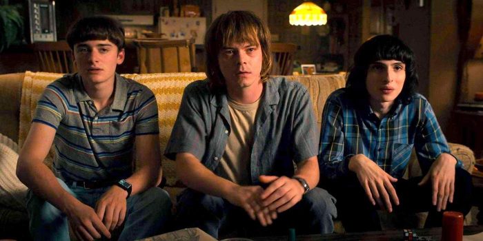 Η μεγαλύτερη κριτική από ηθοποιούς του Stranger Things λαμβάνει ανταπόκριση από συγγραφείς με τέλειο ιογενές βίντεο
