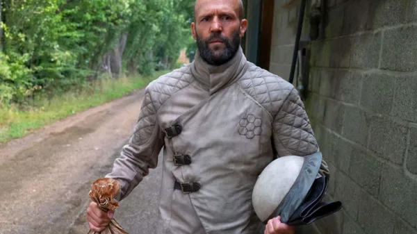 Ο Jason Statham θα υποδυθεί τον εαυτό του στην ταινία Jason Statham Stole My Bike 6 Ο Jason Statham θα υποδυθεί τον εαυτό του στην ταινία Jason Statham Stole My Bike