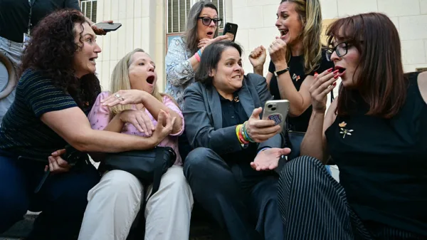 Καταδίκη-μαμούθ για Meta και YouTube: Καλούνται να πληρώσουν 3 εκατ. δολάρια για τον «εθισμό στα social media»