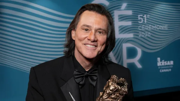 Ο Jim Carrey βάζει τέλος στις θεωρίες συνωμοσίας περί κλώνου 6 Ο Jim Carrey βάζει τέλος στις θεωρίες συνωμοσίας περί κλώνου