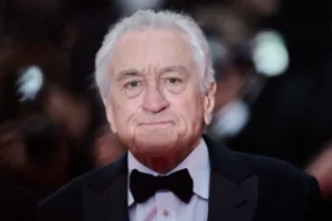 Το «Ο Ψιθυριστής» έρχεται στο Netflix τον Αύγουστο με τους Robert De Niro και Michelle Monaghan