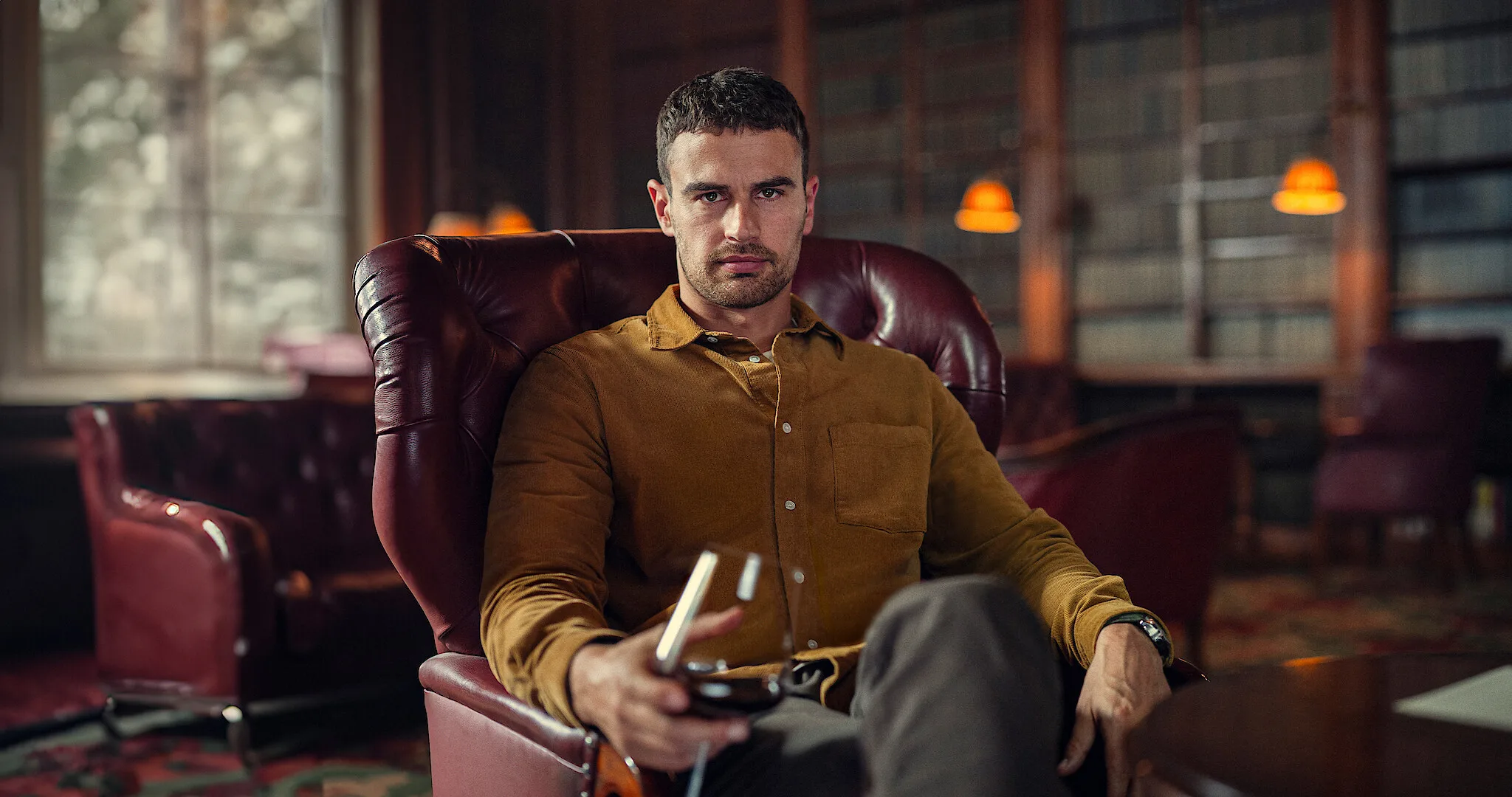 Η δεύτερη σεζόν του The Gentlemen θα επιστρέψει το φθινόπωρο στο Netflix