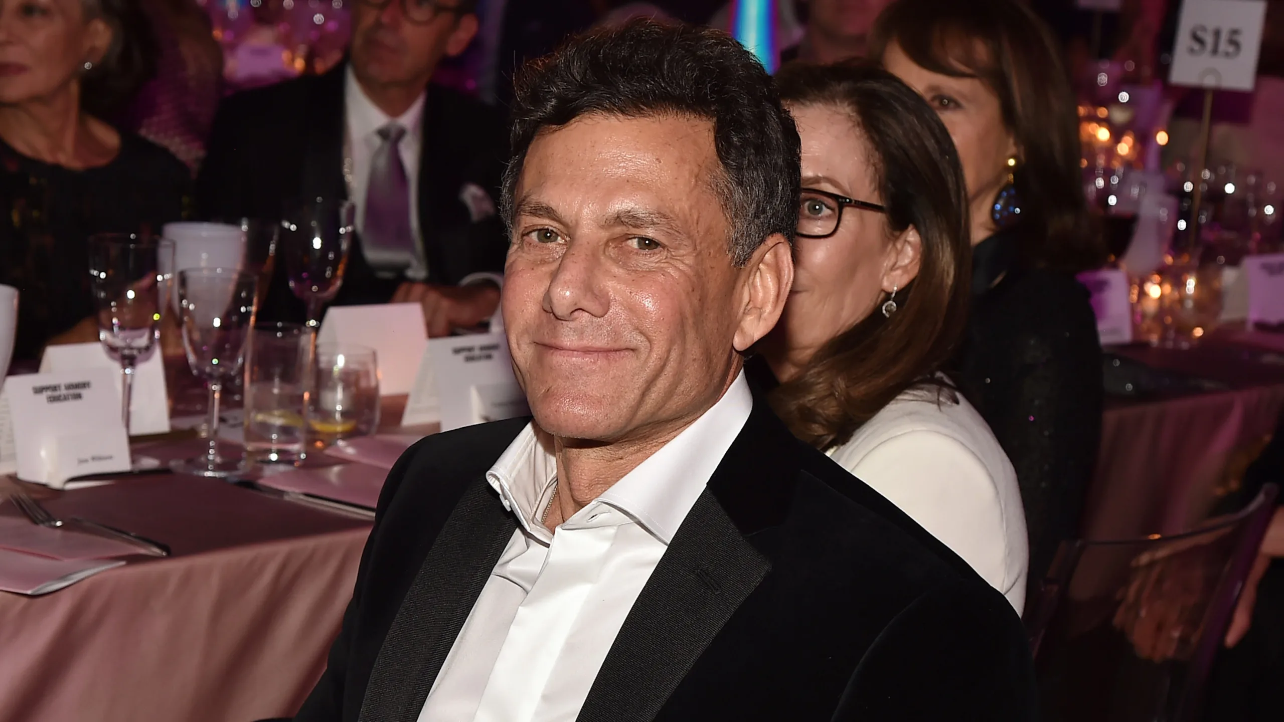 Ο CEO της Take-Two απορρίπτει τις δικαιολογίες για απολύσεις λόγω της τεχνητής νοημοσύνης