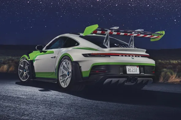 Η Porsche αποκάλυψε τρία συλλεκτικά μοντέλα 911 εμπνευσμένα από το Toy Story