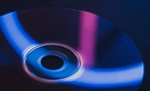 Η Sony ανακοίνωσε ότι σταματά η παραγωγή φυσικών δίσκων για παιχνίδια που κυκλοφορούν στις κονσόλες PlayStation!