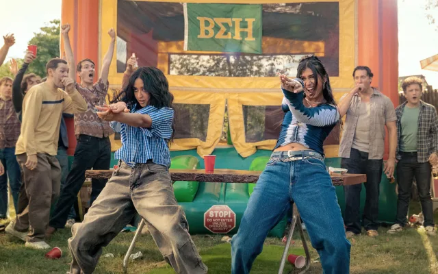 Το Best of the Best του Netflix γεννήθηκε από αληθινές Bollywood ομάδες χορού στα αμερικανικά πανεπιστήμια