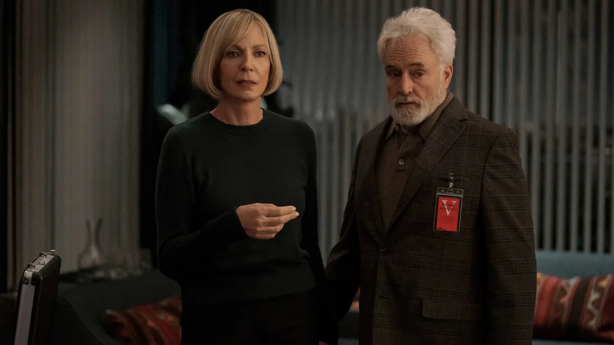 Η 4η σεζόν της Διπλωμάτισσας στο Netflix φέρνει ΗΠΑ και Βρετανία στα πρόθυρα σύγκρουσης 1 Η 4η σεζόν της Διπλωμάτισσας στο Netflix φέρνει ΗΠΑ και Βρετανία στα πρόθυρα σύγκρουσης