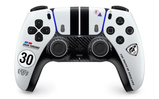 Η Sony ανακοίνωσε συλλεκτικό χειριστήριο DualSense για τα 30 χρόνια του Gran Turismo